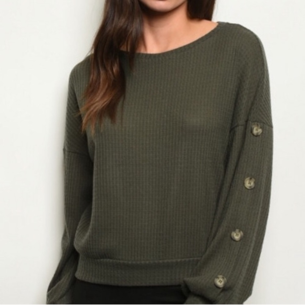 ⭐️HP⭐️Olive long sleeve sweater